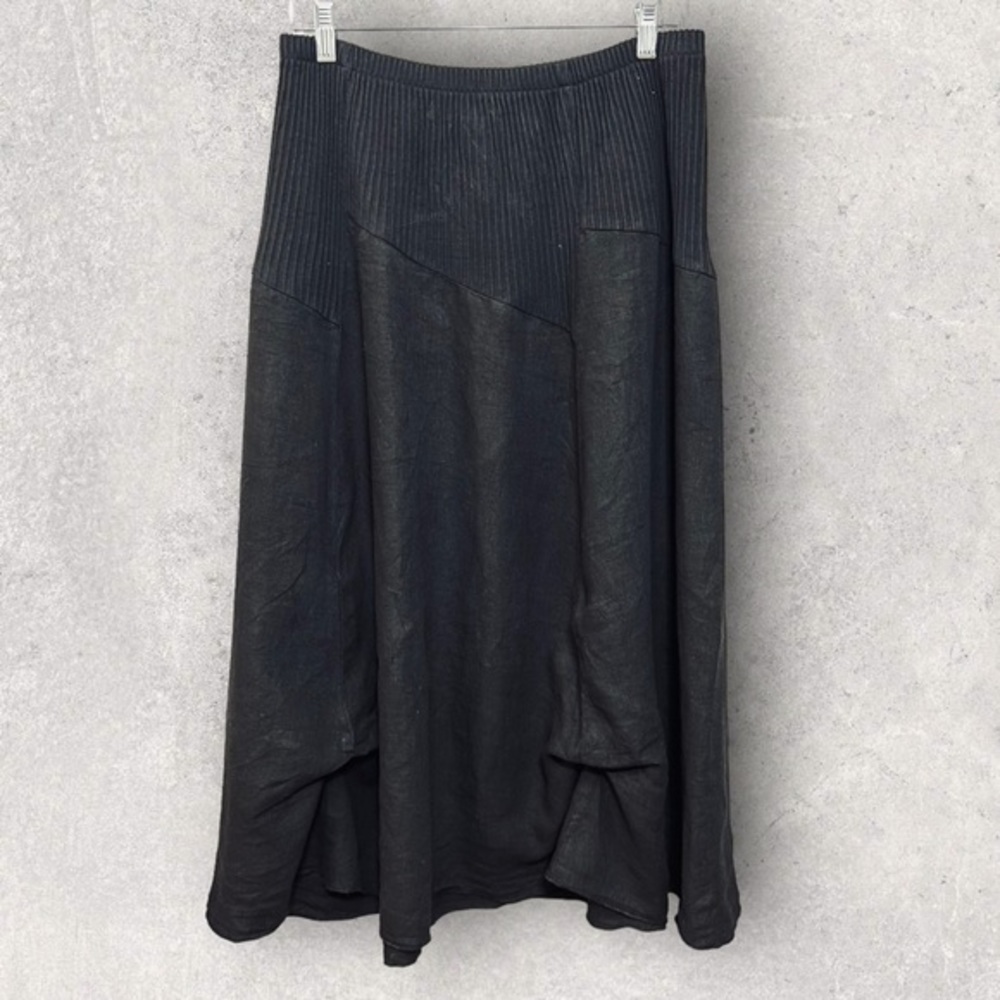 Fenini Black Gathered Linen Skirt